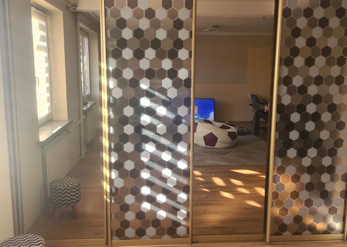 Grajewo ogłoszenia: Sprzedam 4 drzwi do szafy łączny wymiar to szer 2.95 wys 2.52